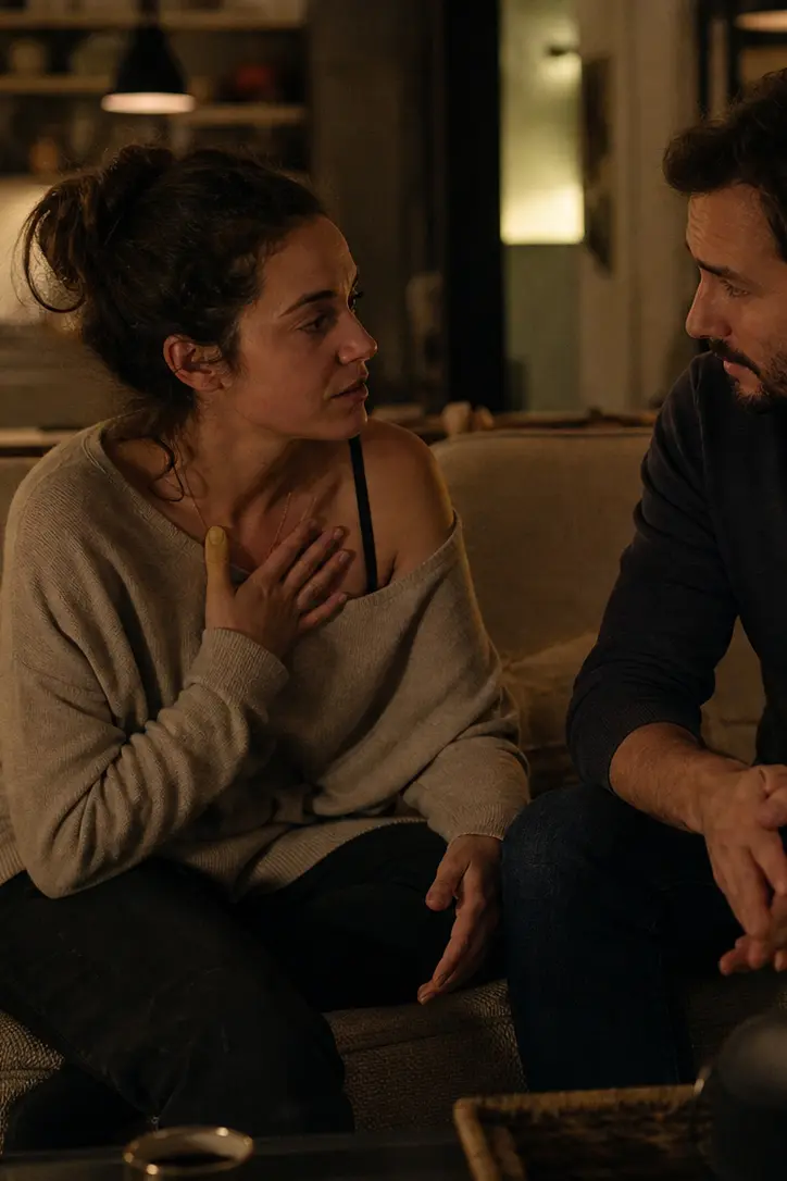 femme qui se confie a son mari